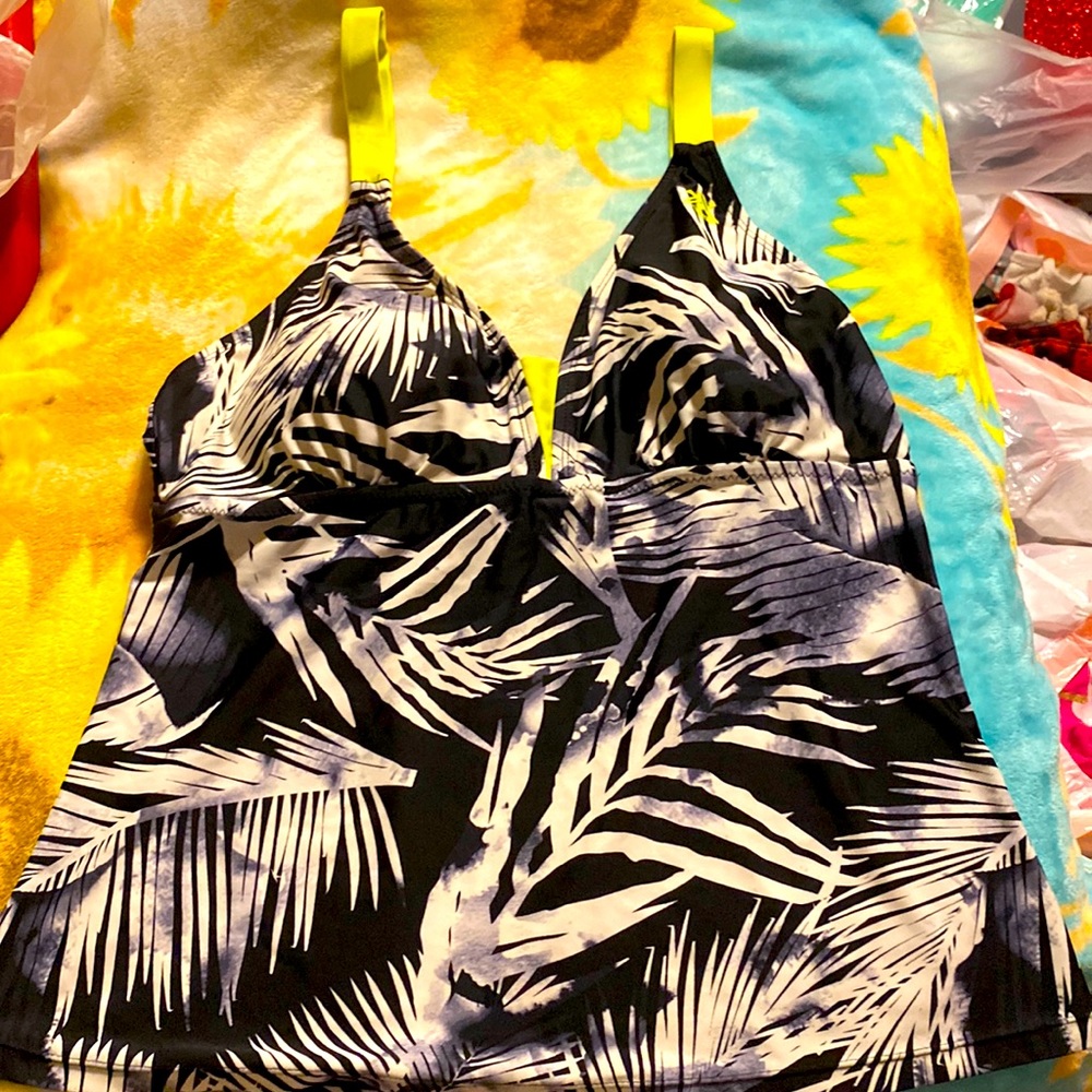 5/$20 Woman’s swimwear top